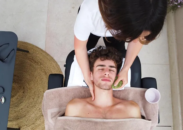 לינה וארוחת בוקר Kalinifta Luxury Style 4*