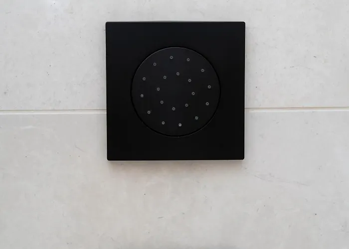 לינה וארוחת בוקר Kalinifta Luxury Style טורה לפילו